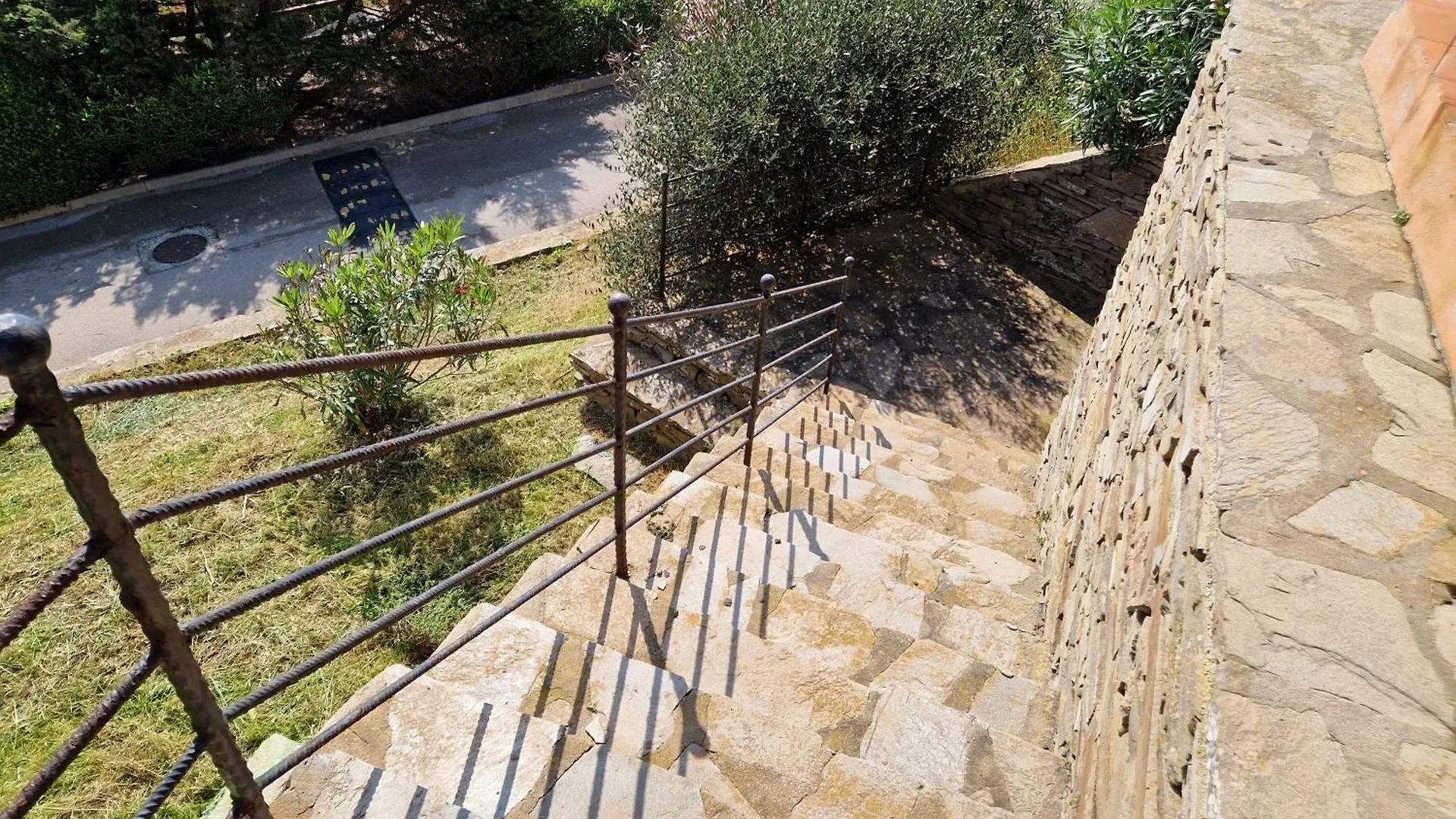 Villa Aura ستينتينو